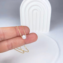 Load image into Gallery viewer, Dainty Pearl Necklace
